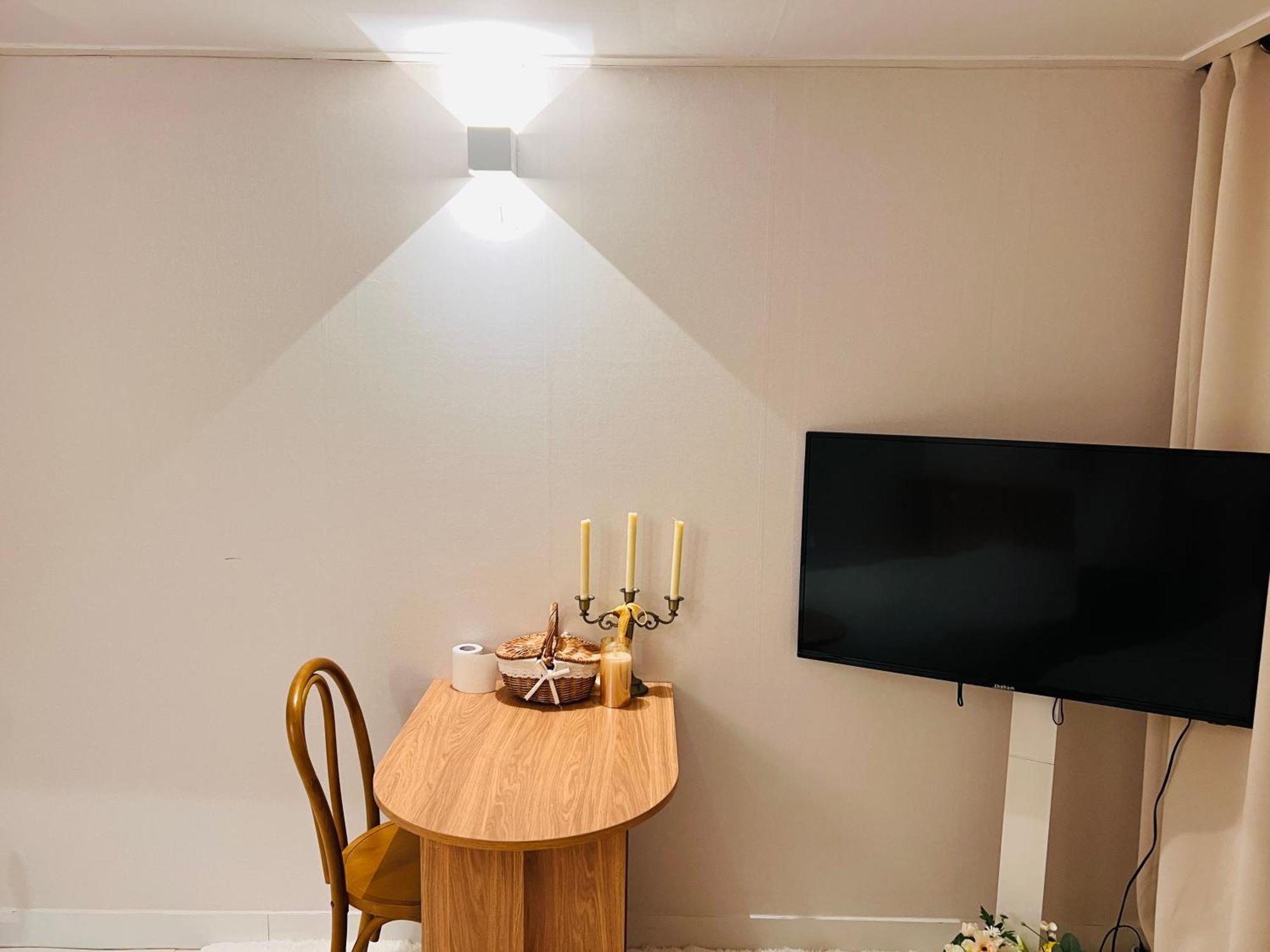Apartment #mangwonstation1min#mangwondong#mangwonmarket#closetosubway#2beds#privateroom#designhouse Seoul