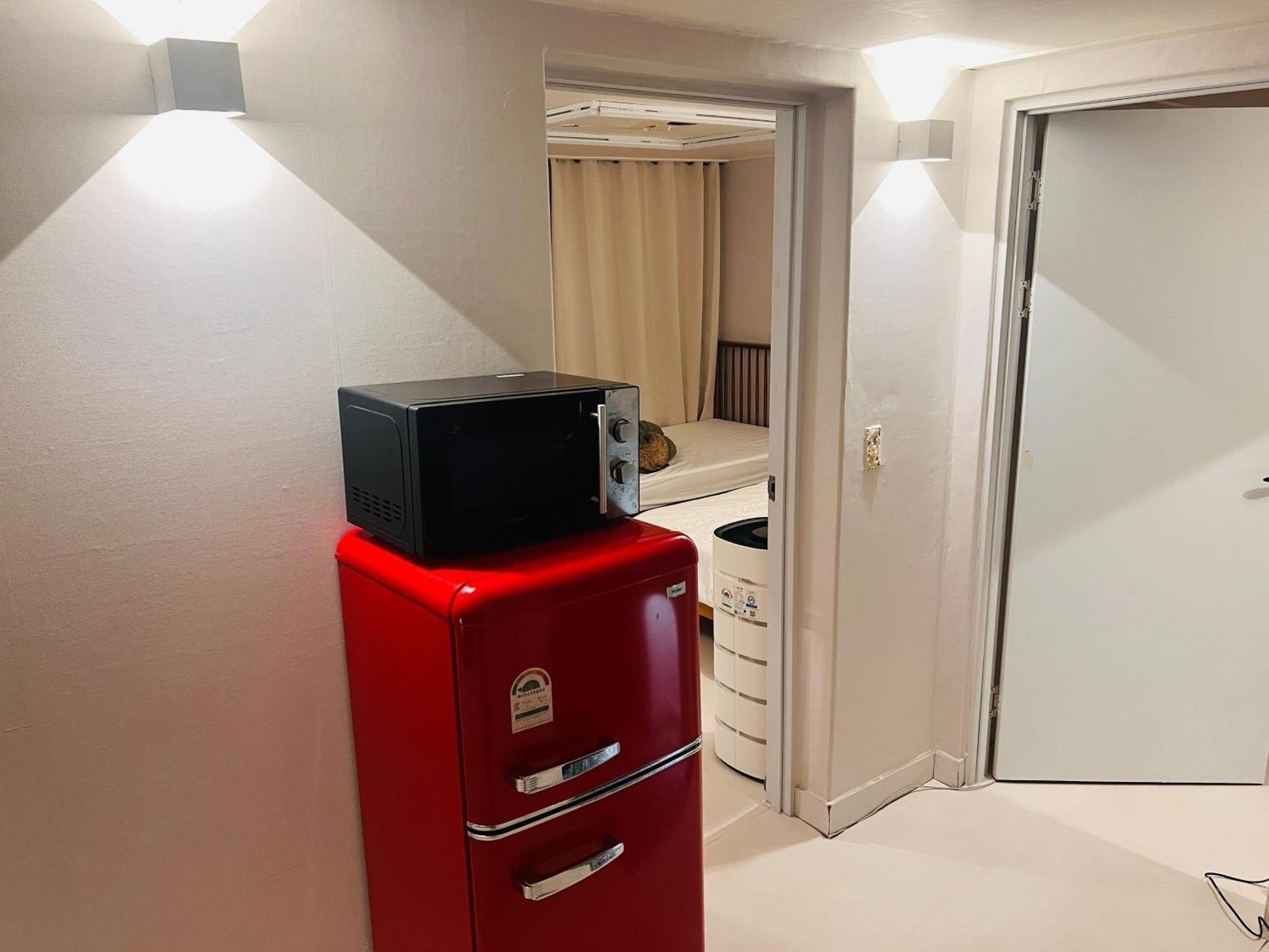 Apartment #mangwonstation1min#mangwondong#mangwonmarket#closetosubway#2beds#privateroom#designhouse